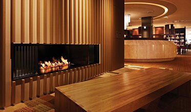 Keio Plaza Hotel - Built-in fireplaces